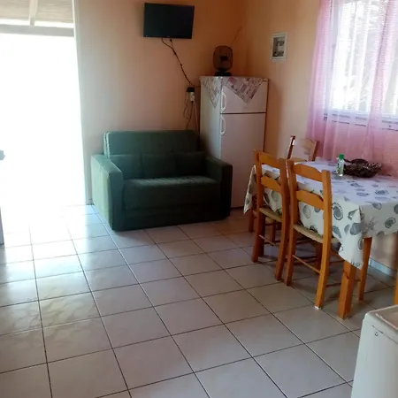Dimitris Group Ferienhaus